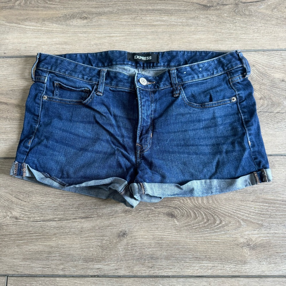 Express shorts